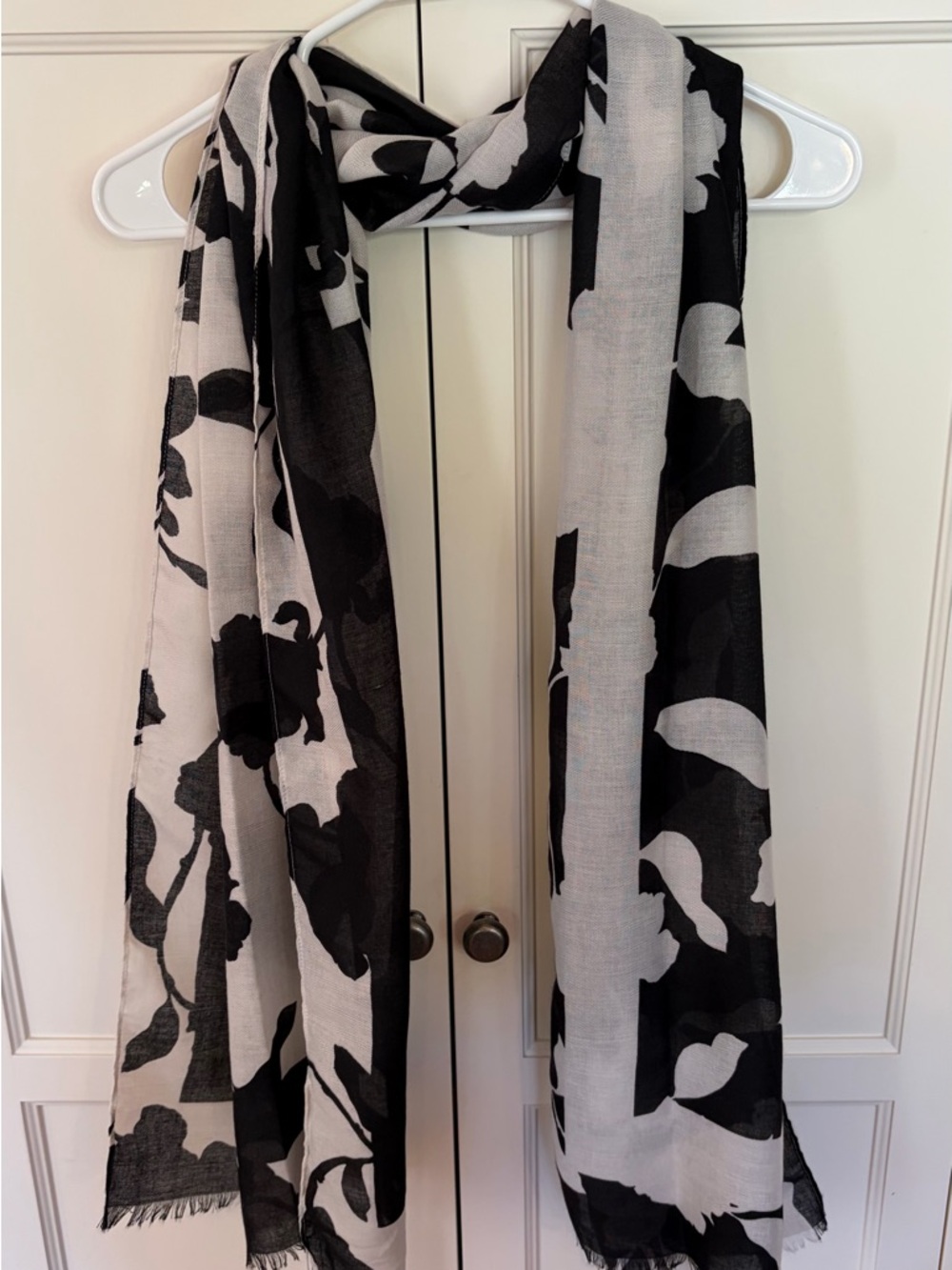 Chico's Black and White Leafy Blossom Oblong Floral Scarf NWT